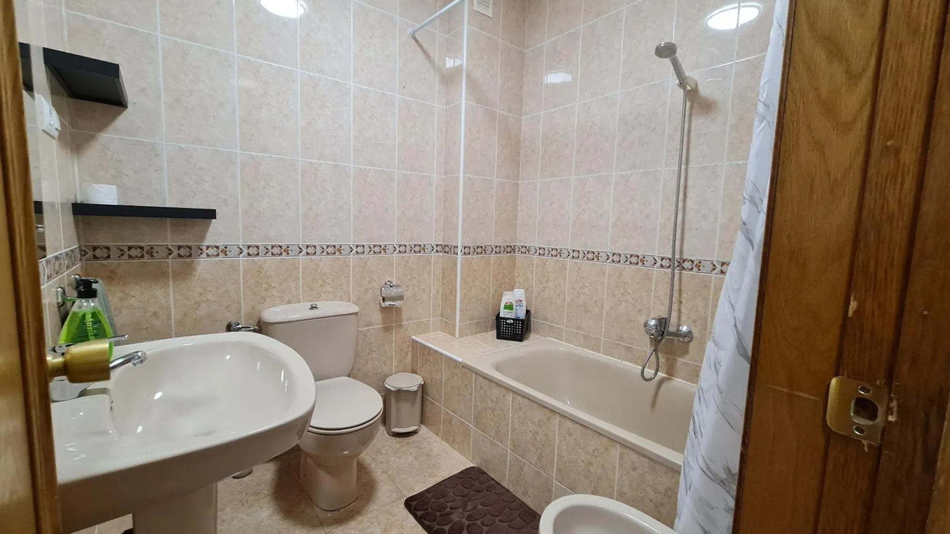 Apartment 3 Dormitorios, 2 Camas De 150 Y 2 De 90, Piscina Y Mar Almeria