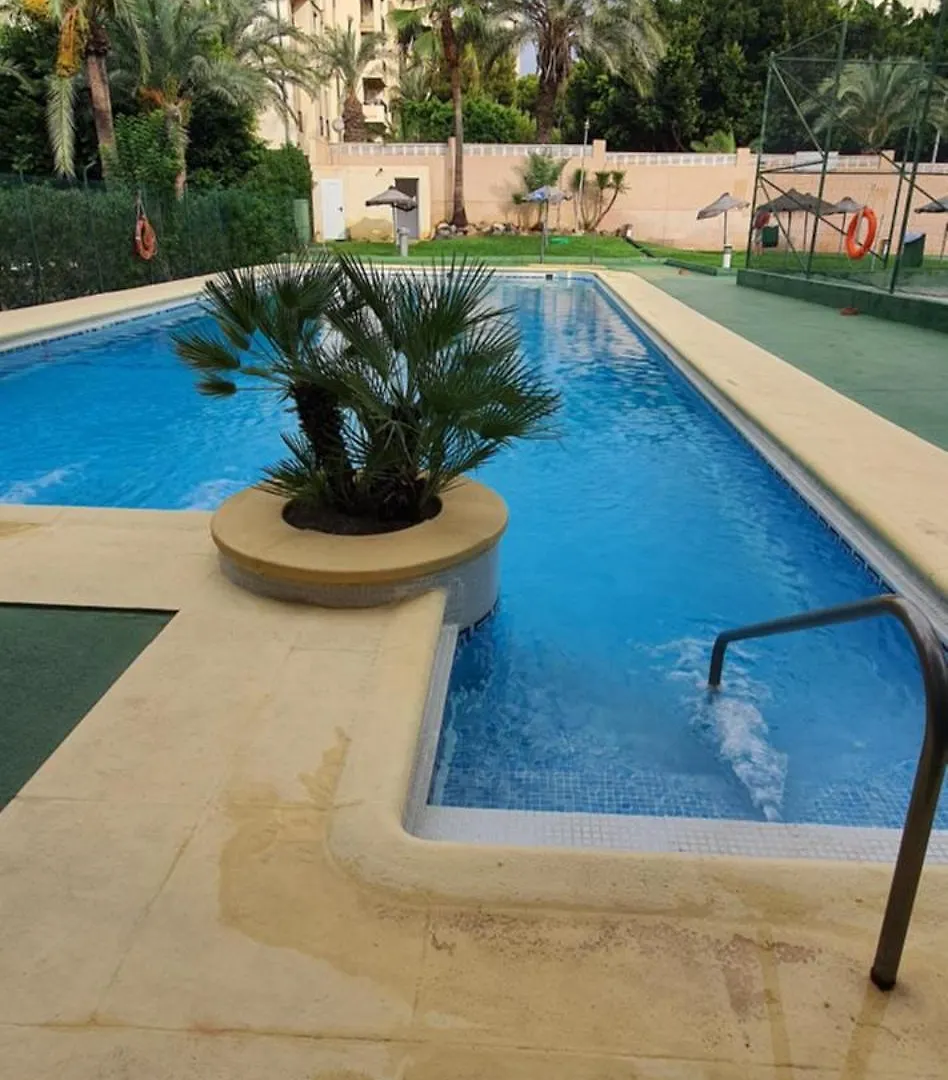 3 Dormitorios, 2 Camas De 150 Y 2 De 90, Piscina Y Mar Almeria Apartment